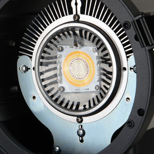 Осветитель студийный GreenBean Fresnel 200 RGB X3 DMX, фото , изображение 13