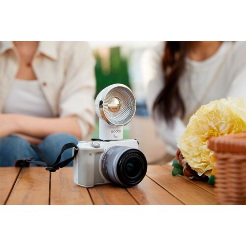 Вспышка накамерная Godox LUX Elf, фото , изображение 12