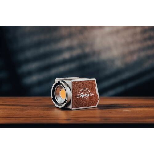 Осветитель светодиодный Falcon Eyes Retro 200B студийный, фото , изображение 8