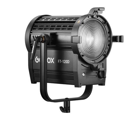 Осветитель светодиодный Godox F7-120D K2 с линзой Френеля, фото , изображение 7