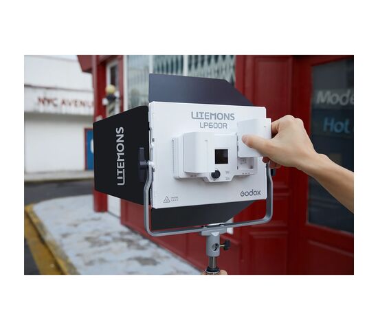 Осветитель светодиодный Godox LITEMONS LP600R, фото , изображение 10